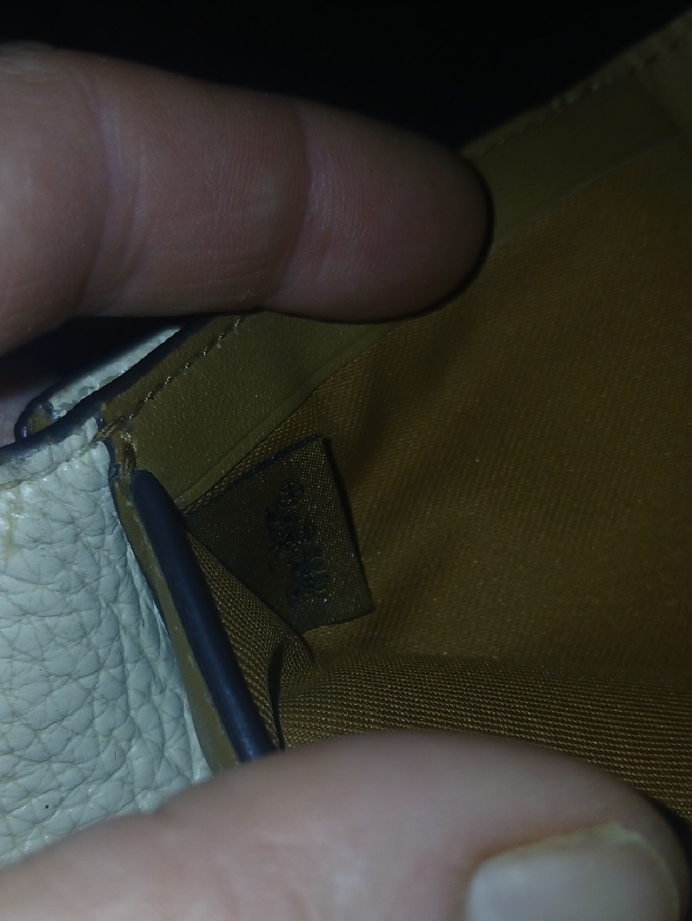 Coach Pebbled Leather Small Wallet in Off-White with Gold Turnlock - Picture 6 of 6